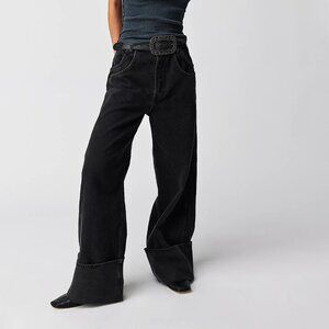 We The Free FINAL COUNTDOWN LOW RISE CUFFED BOYFRIEND JEANS